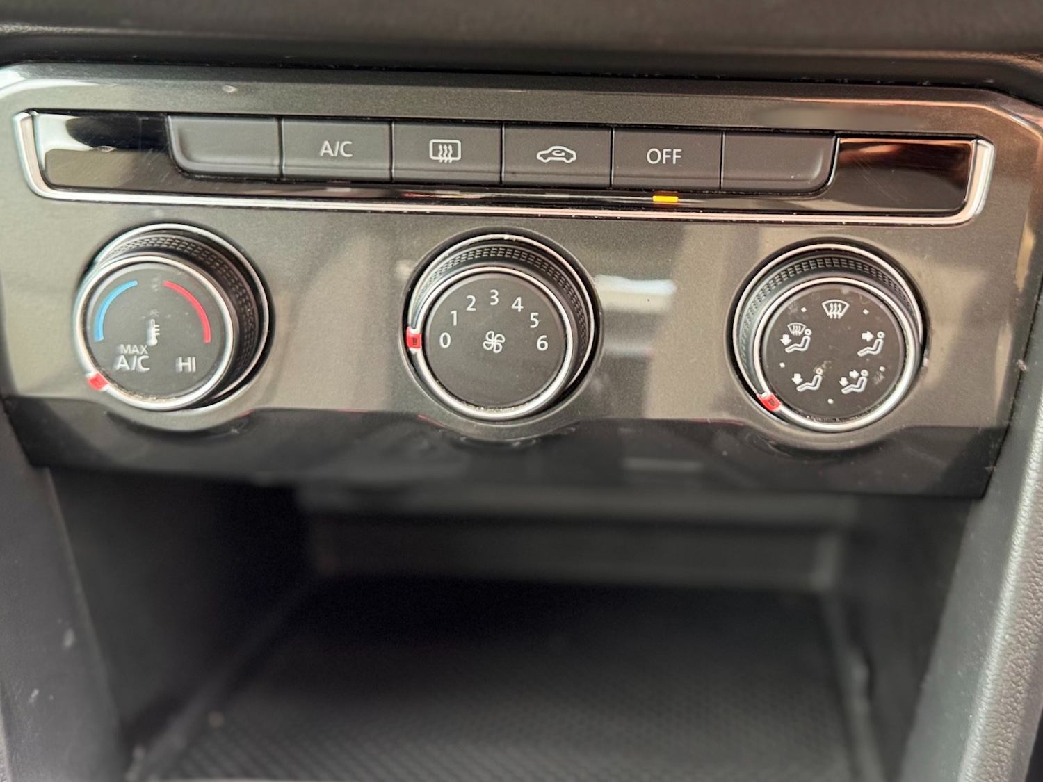 Used Volkswagen Tiguan 2019 for sale - 76957619: Photo 34