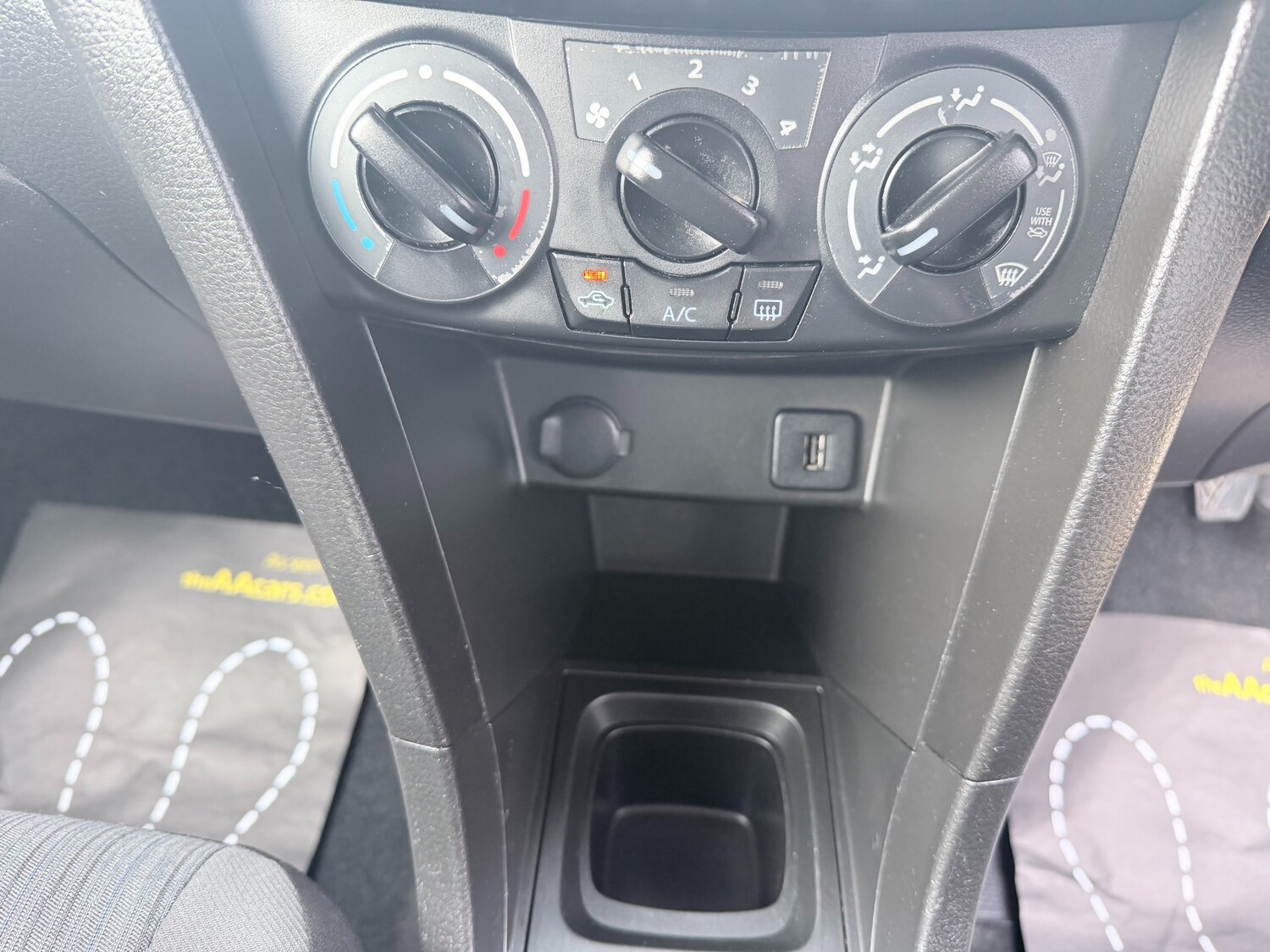 Used Suzuki Swift 2013 for sale - 77802851: Photo 31