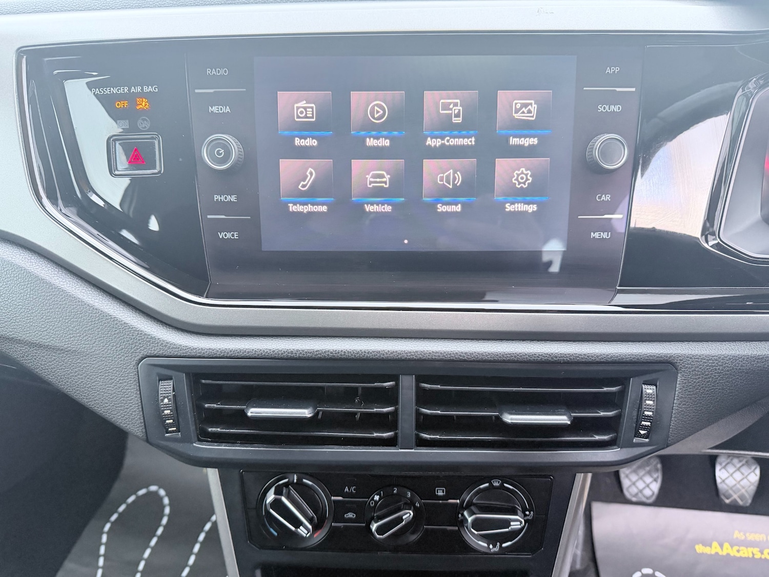 Used Volkswagen Polo 2018 for sale - 77640368: Photo 31