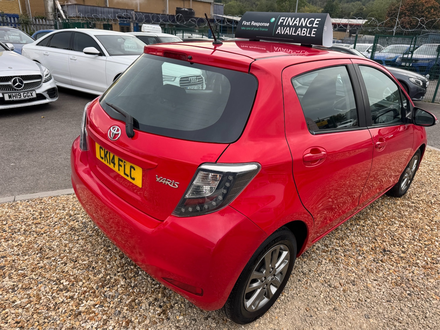 Used Toyota Yaris 2014 for sale - 76681936: Photo 13