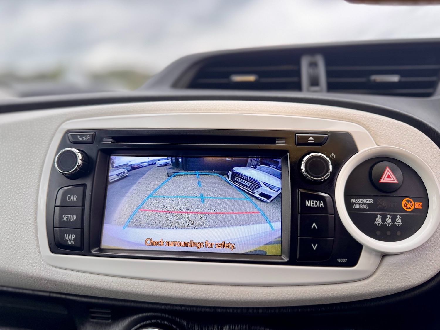 Used Toyota Yaris 2013 for sale - 76945718: Photo 34