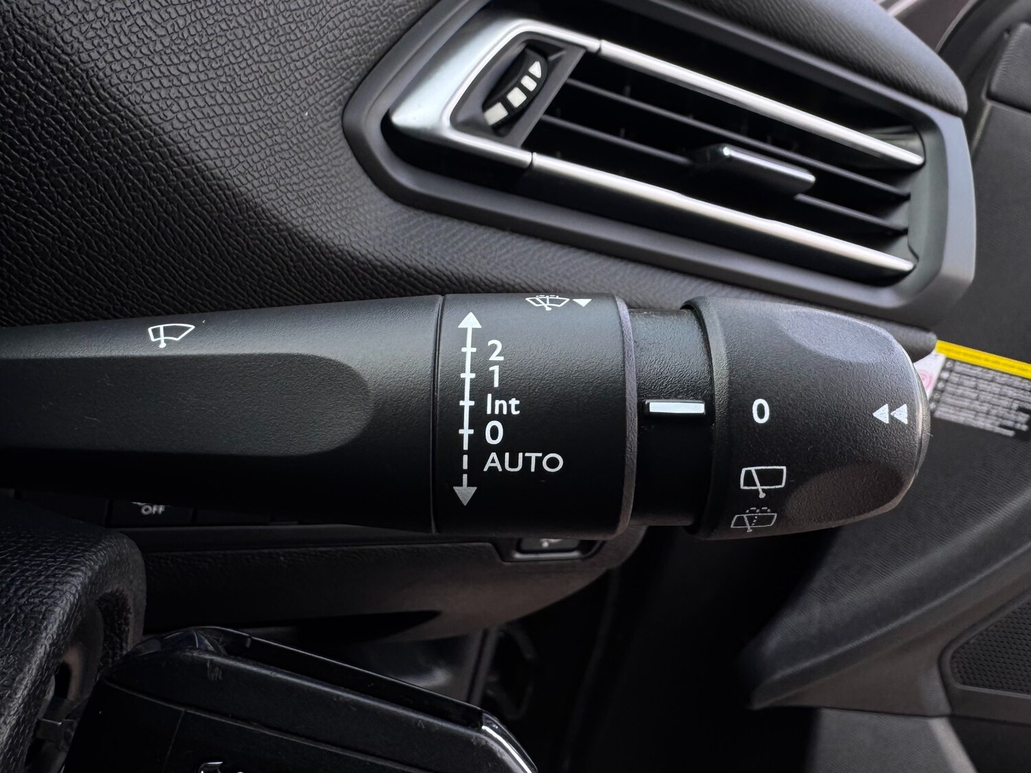 Used Peugeot 308 2014 for sale - 77461357: Photo 32