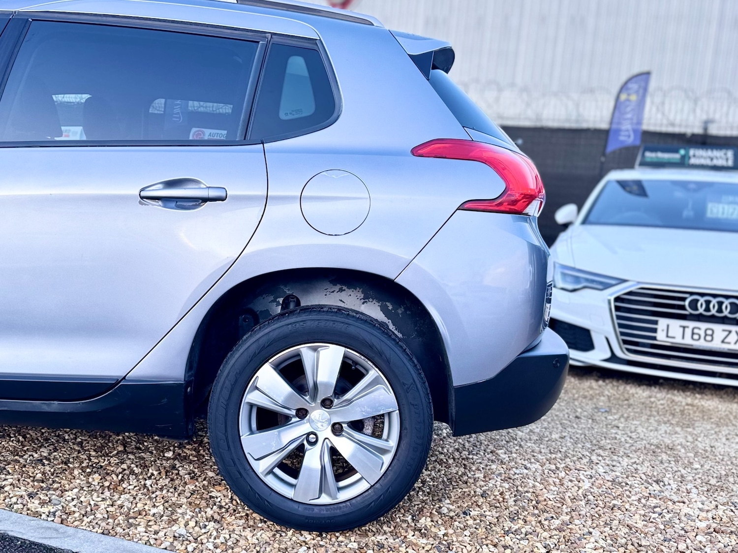 Used Peugeot 2008 2014 for sale - 77051734: Photo 23