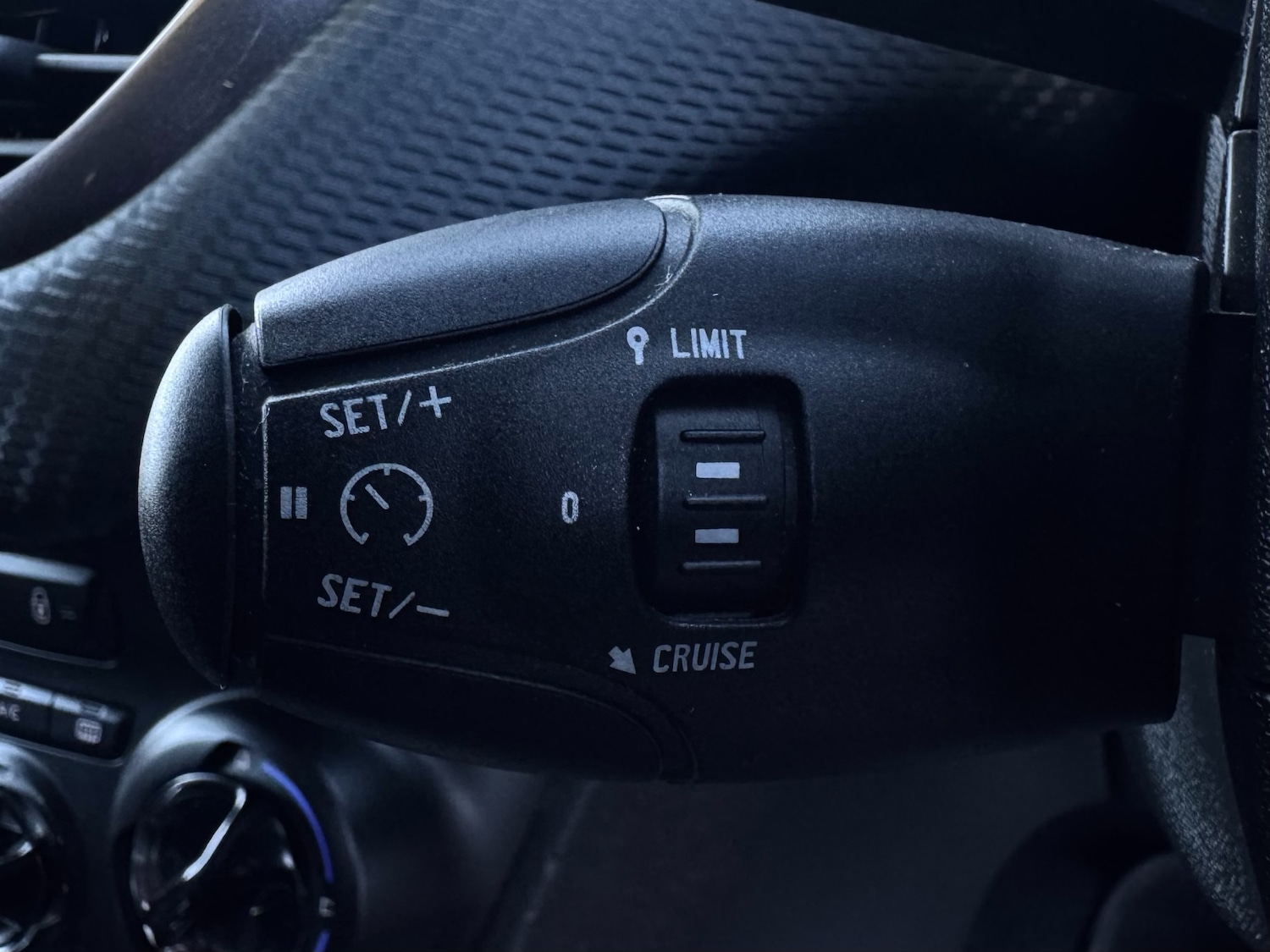 Used Peugeot 2008 2014 for sale - 77051734: Photo 33