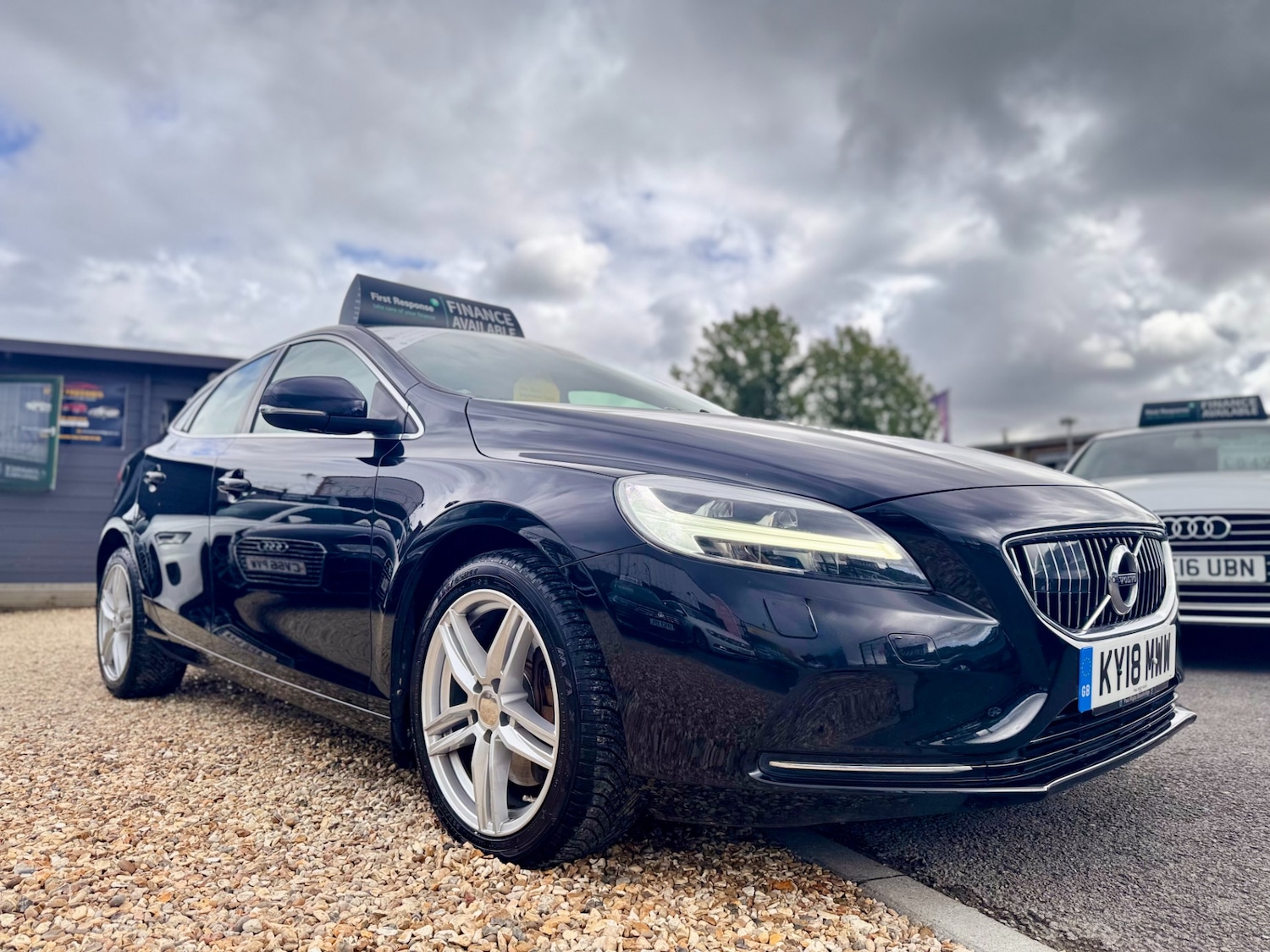 Used Volvo V40 2018 for sale - 76428530: Photo 50