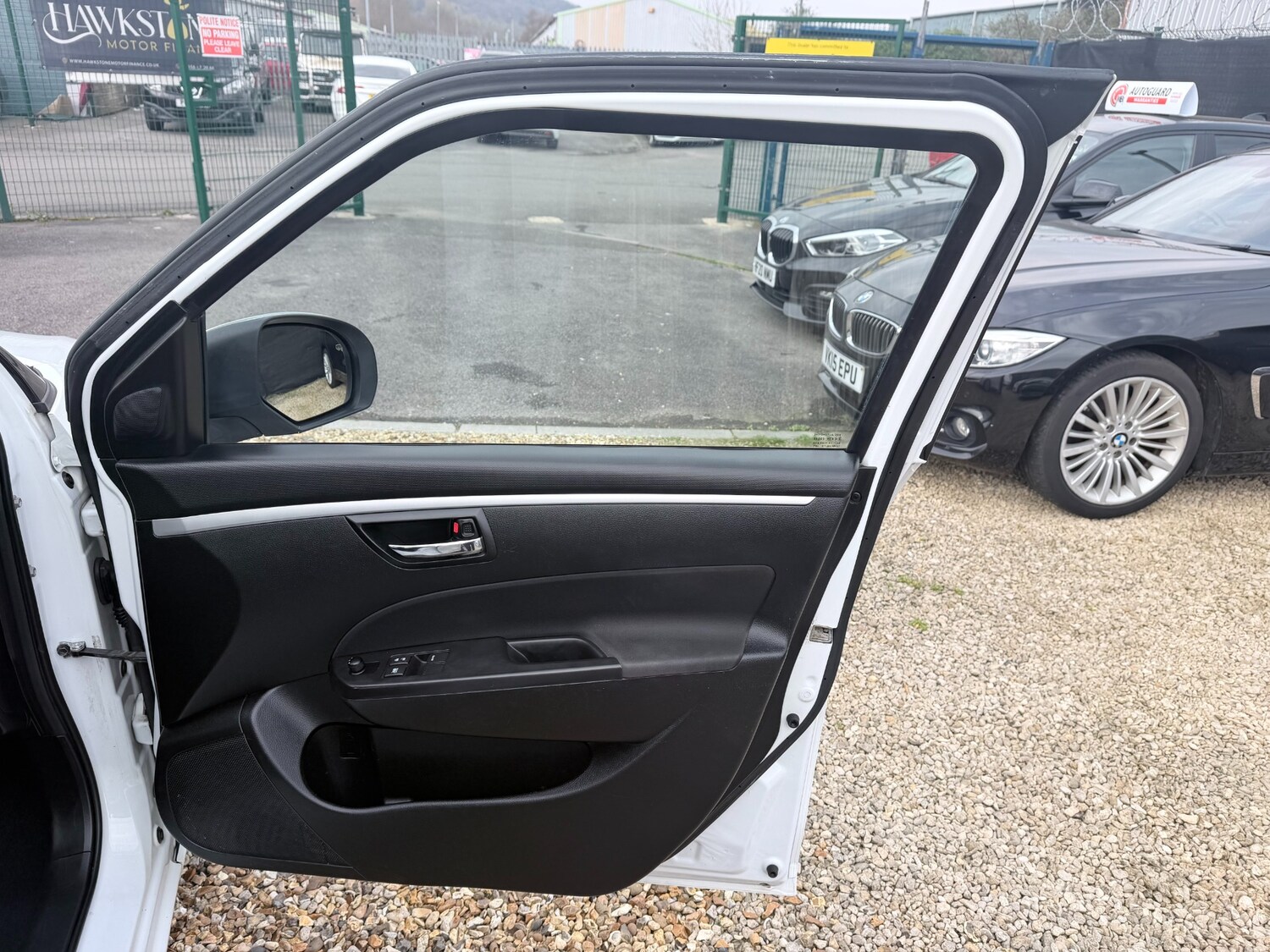 Used Suzuki Swift 2013 for sale - 77902324: Photo 23