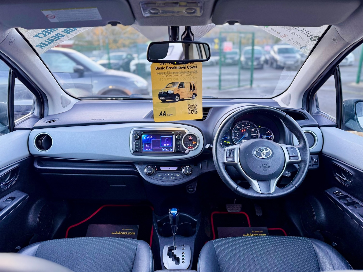 Used Toyota Yaris 2012 for sale - 76451858: Photo 10