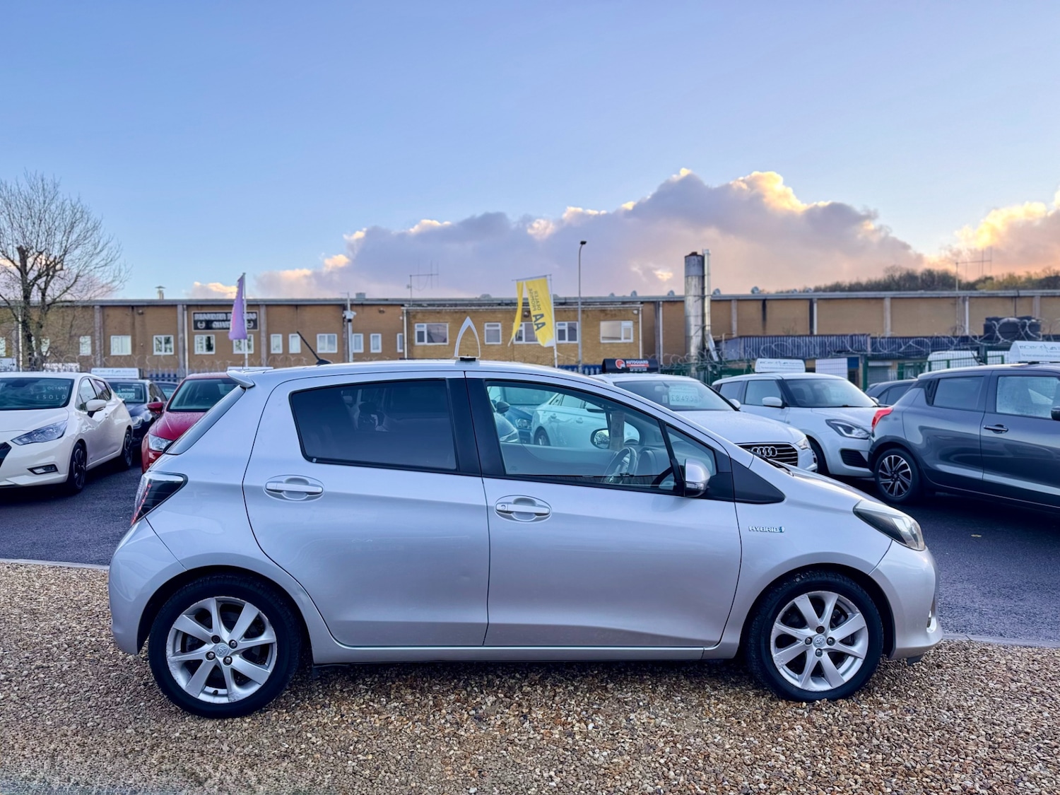 Used Toyota Yaris 2012 for sale - 76451858: Photo 13