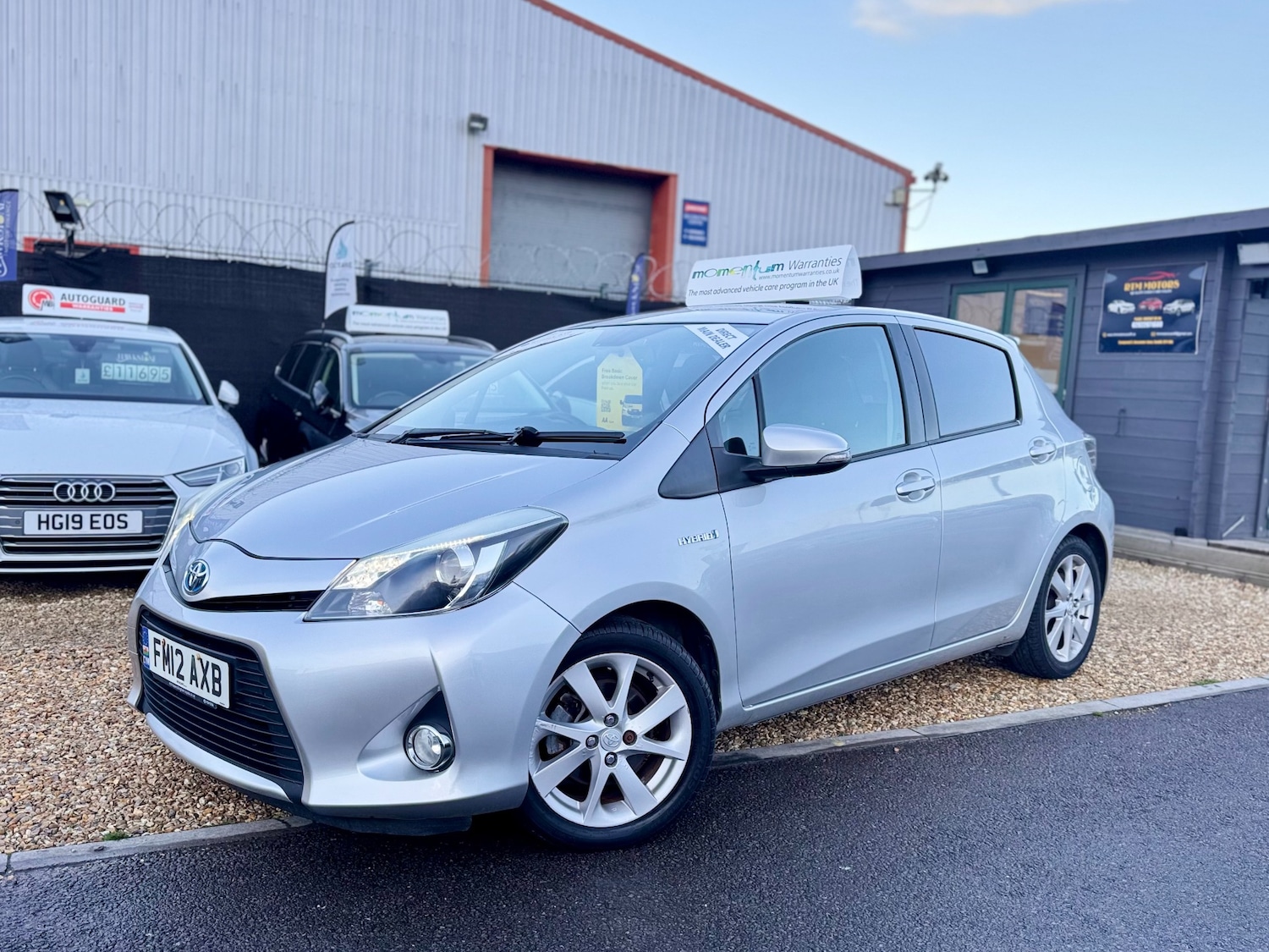 Used Toyota Yaris 2012 for sale - 76451858: Photo 3