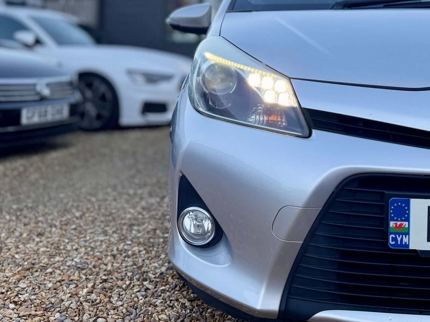 Used Toyota Yaris 2012 for sale - 76451858: Photo 51