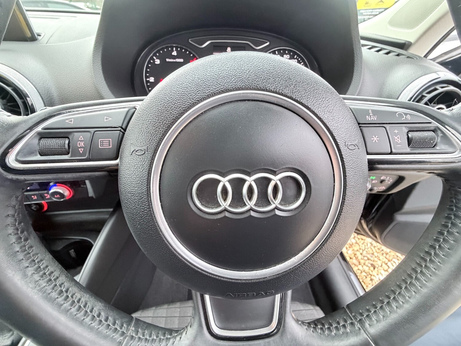 Used Audi A3 2014 for sale - 77947426: Photo 28