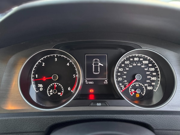 Used Volkswagen Golf 2013 for sale - 76302201: Photo 27