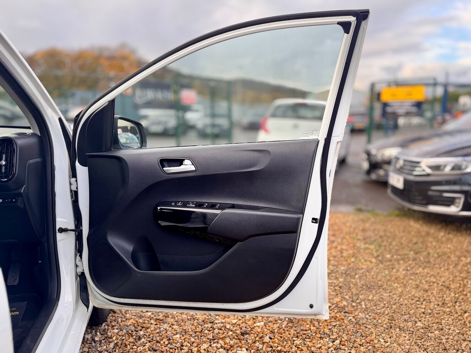 Used Kia Picanto 2017 for sale - 77579648: Photo 25