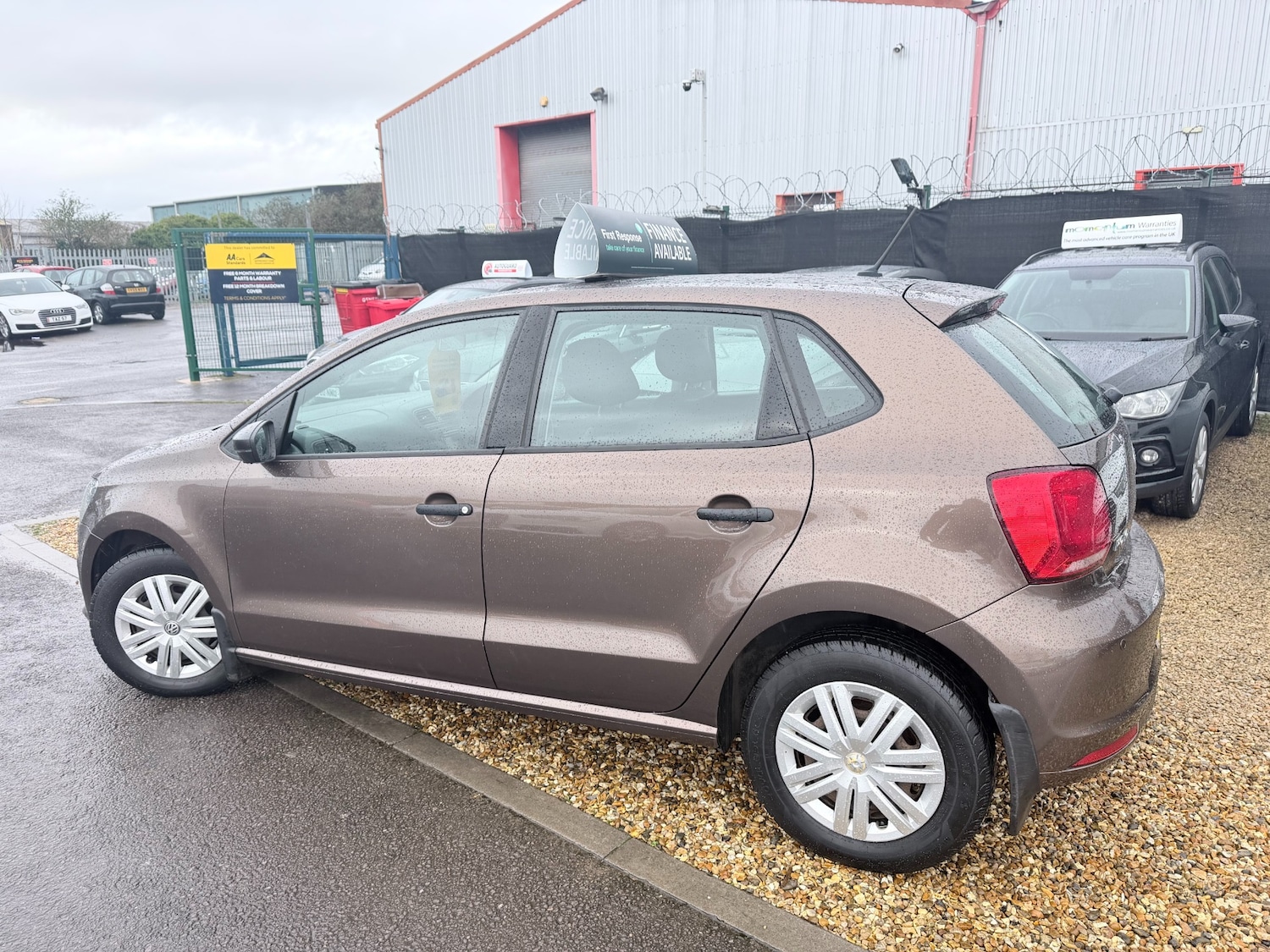 Used Volkswagen Polo 2015 for sale - 77689500: Photo 6