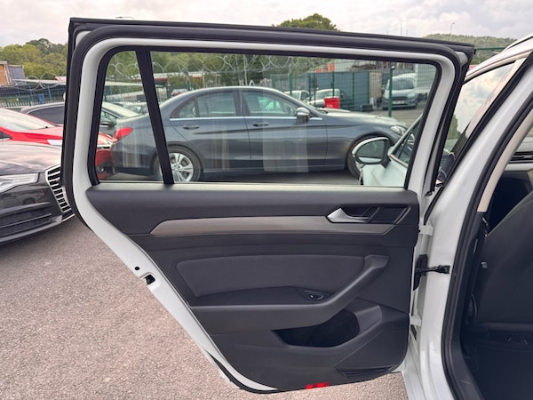Used Volkswagen Passat 2015 for sale - 76255103: Photo 38