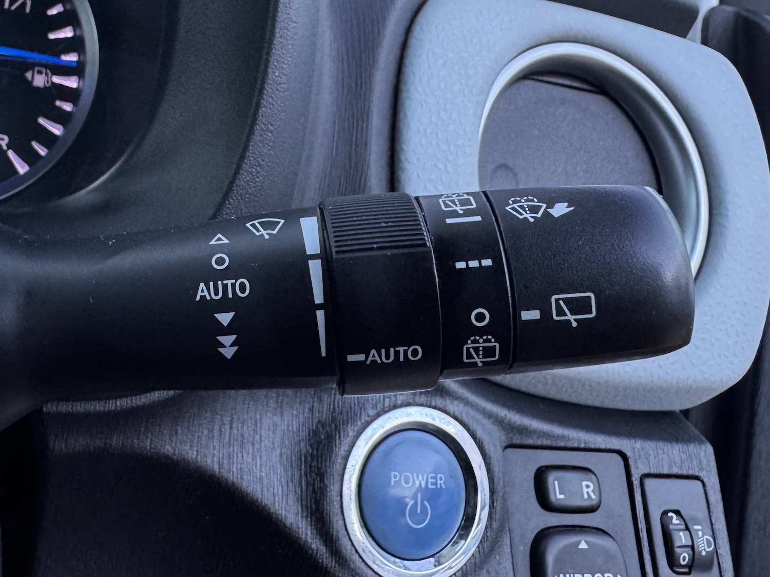 Used Toyota Yaris 2012 for sale - 76445315: Photo 31