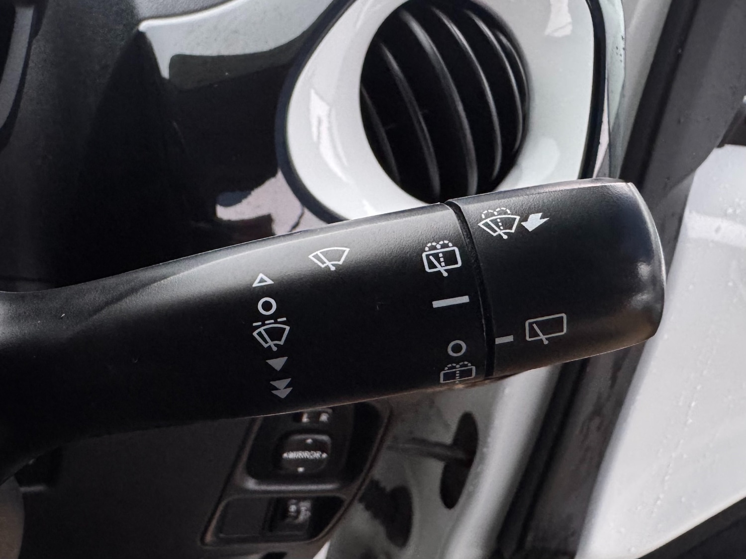 Used Toyota AYGO 2017 for sale - 76948254: Photo 31