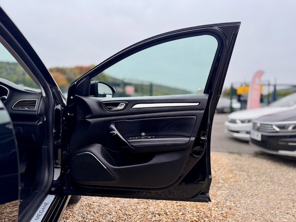 Used Renault Megane 2016 for sale - 76302500: Photo 25