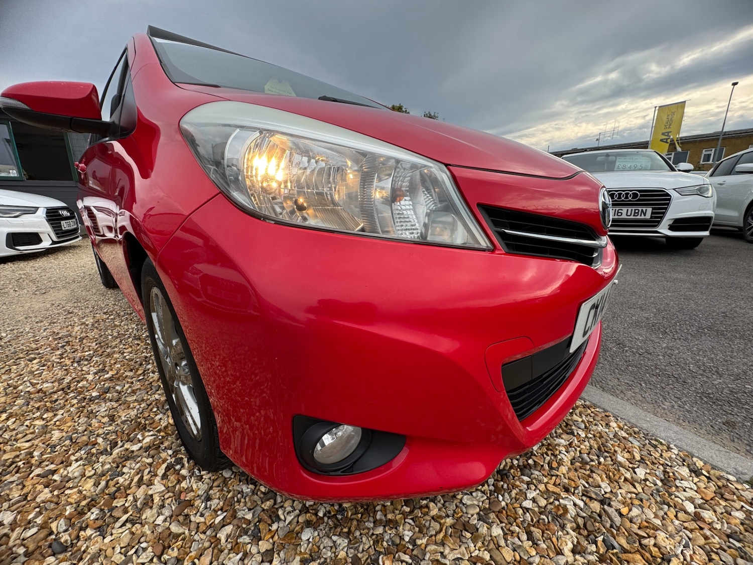 Used Toyota Yaris 2014 for sale - 76422084: Photo 47