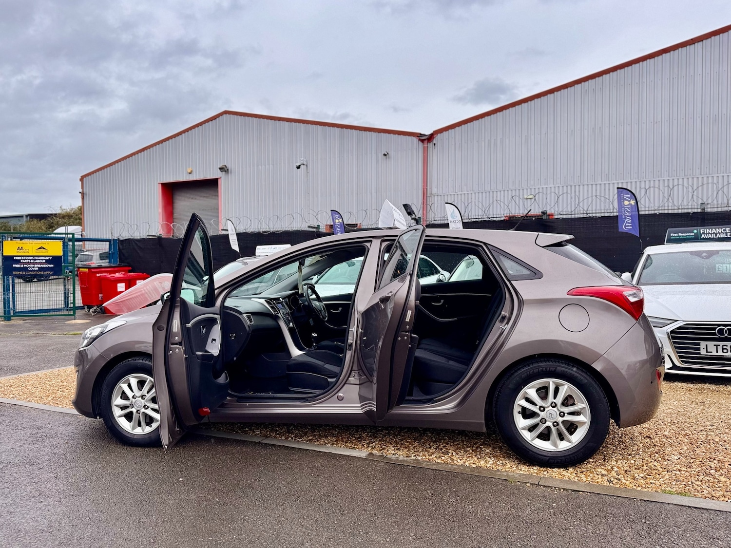 Used Hyundai i30 2013 for sale - 76507848: Photo 48