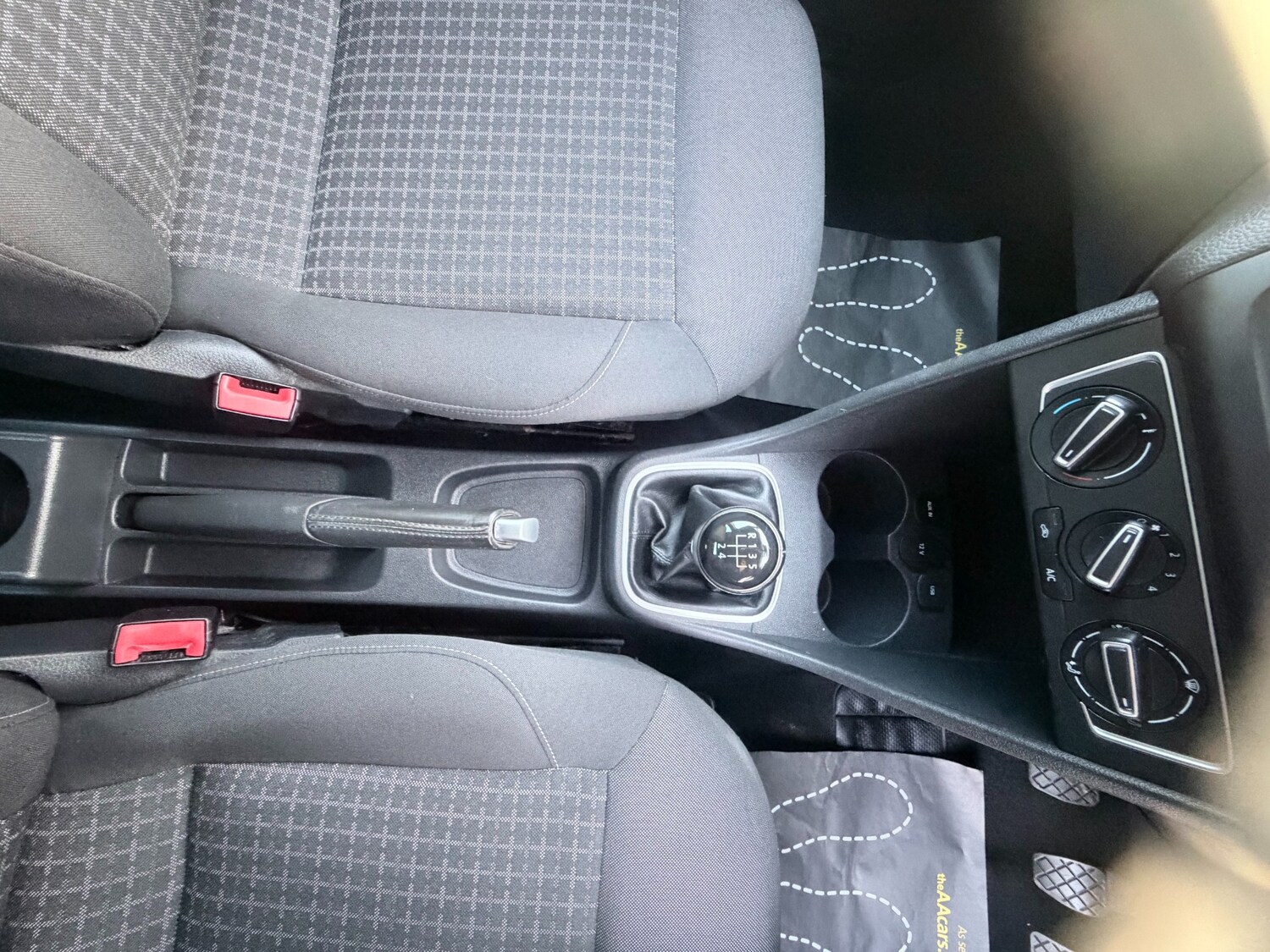 Used Volkswagen Polo 2016 for sale - 78144745: Photo 37