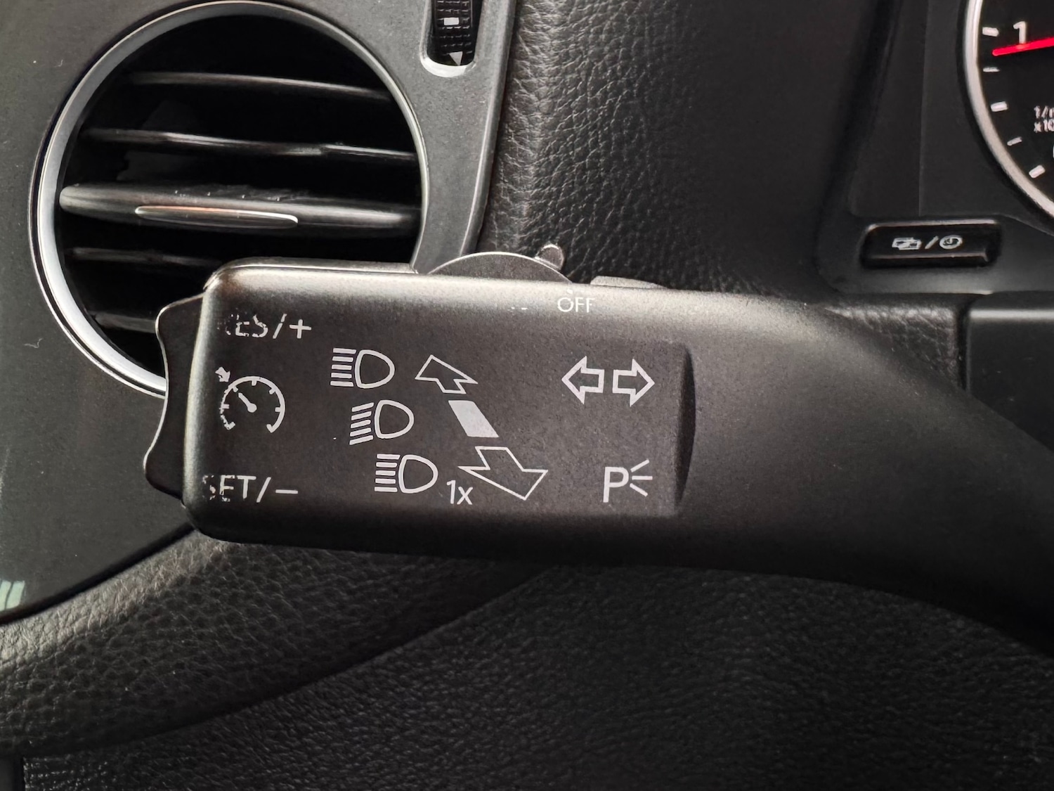 Used Volkswagen Tiguan 2016 for sale - 77168596: Photo 32