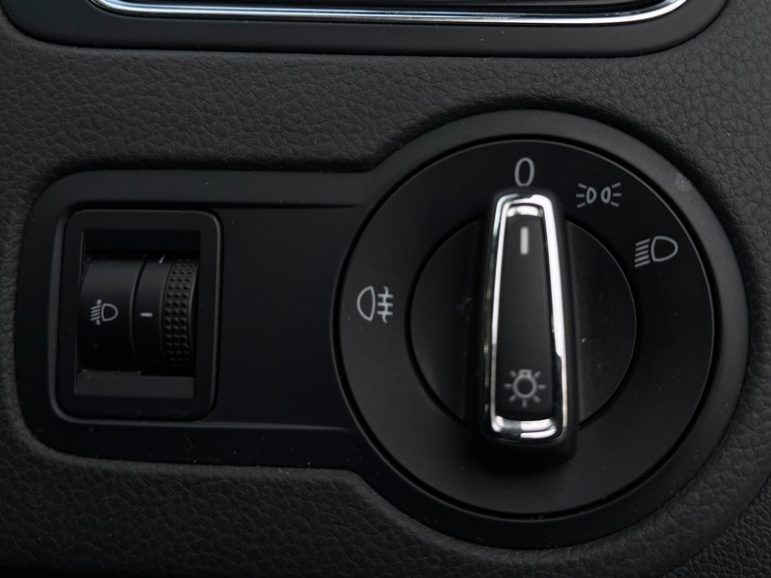 Used Volkswagen Polo 2015 for sale - 77379404: Photo 27