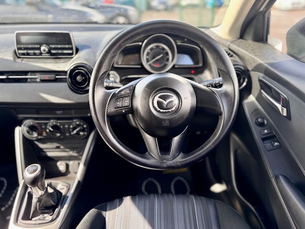 Used Mazda Mazda2 2015 for sale - 76302833: Photo 10