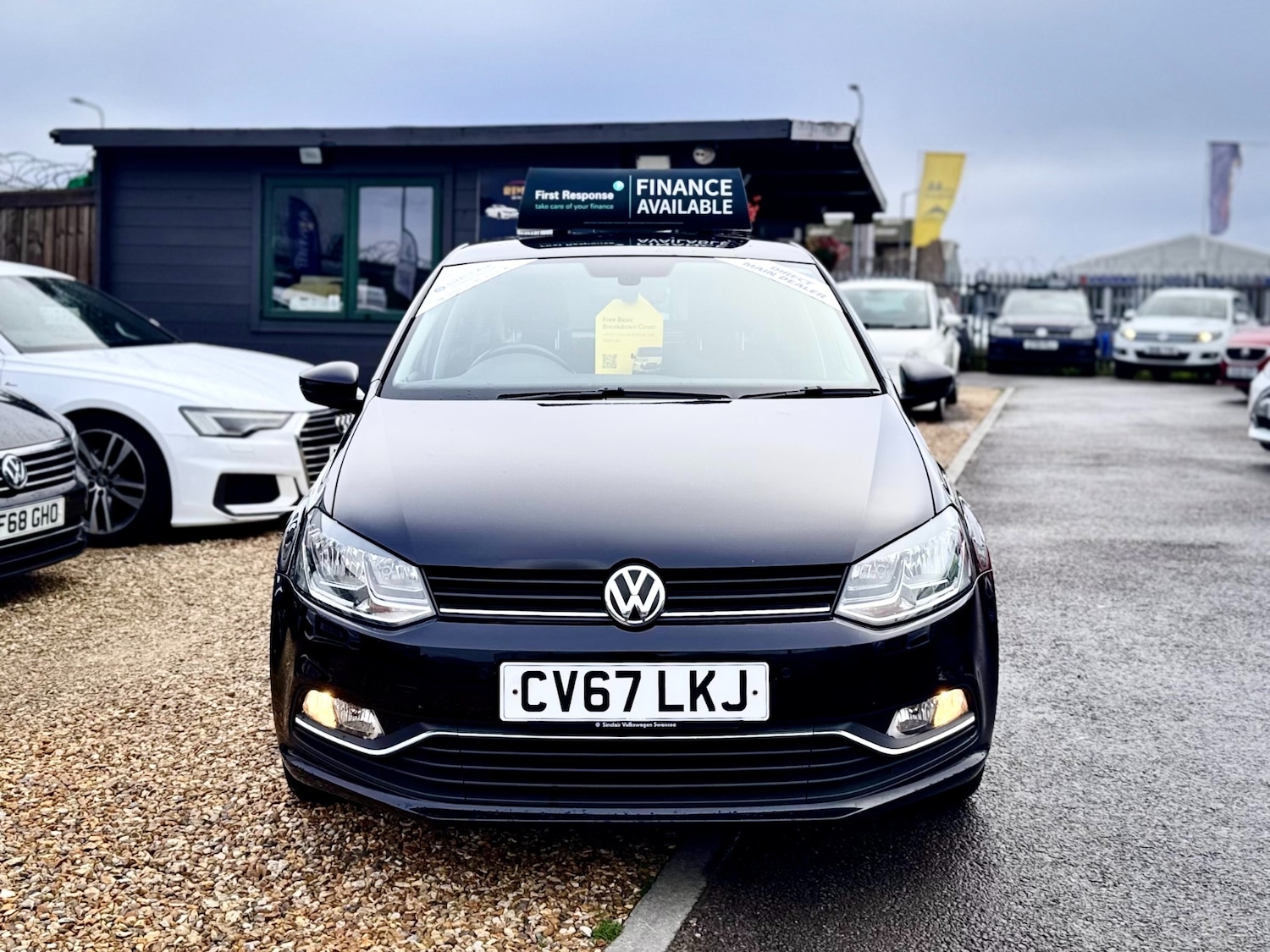 Used Volkswagen Polo 2017 for sale - 76859886: Photo 2