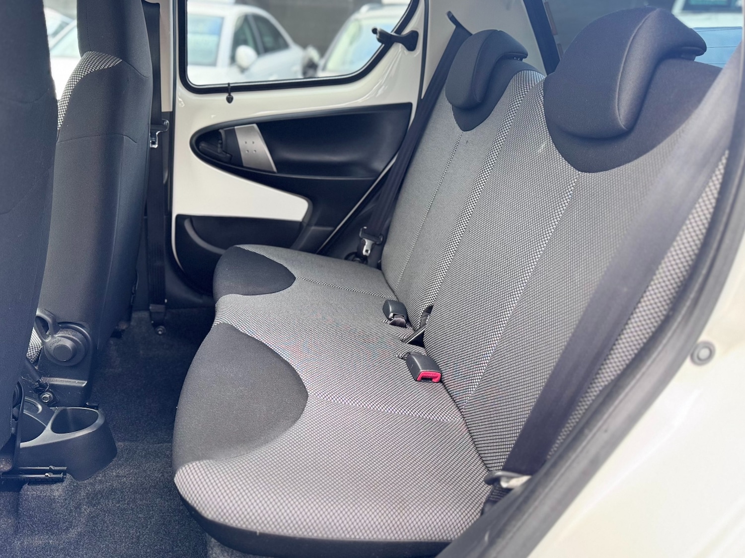 Used Toyota AYGO 2014 for sale - 77051652: Photo 26