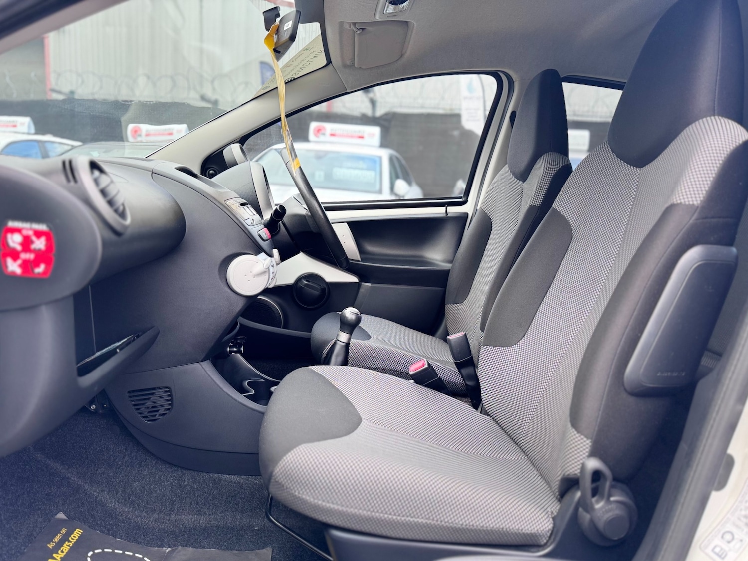 Used Toyota AYGO 2014 for sale - 77051652: Photo 28