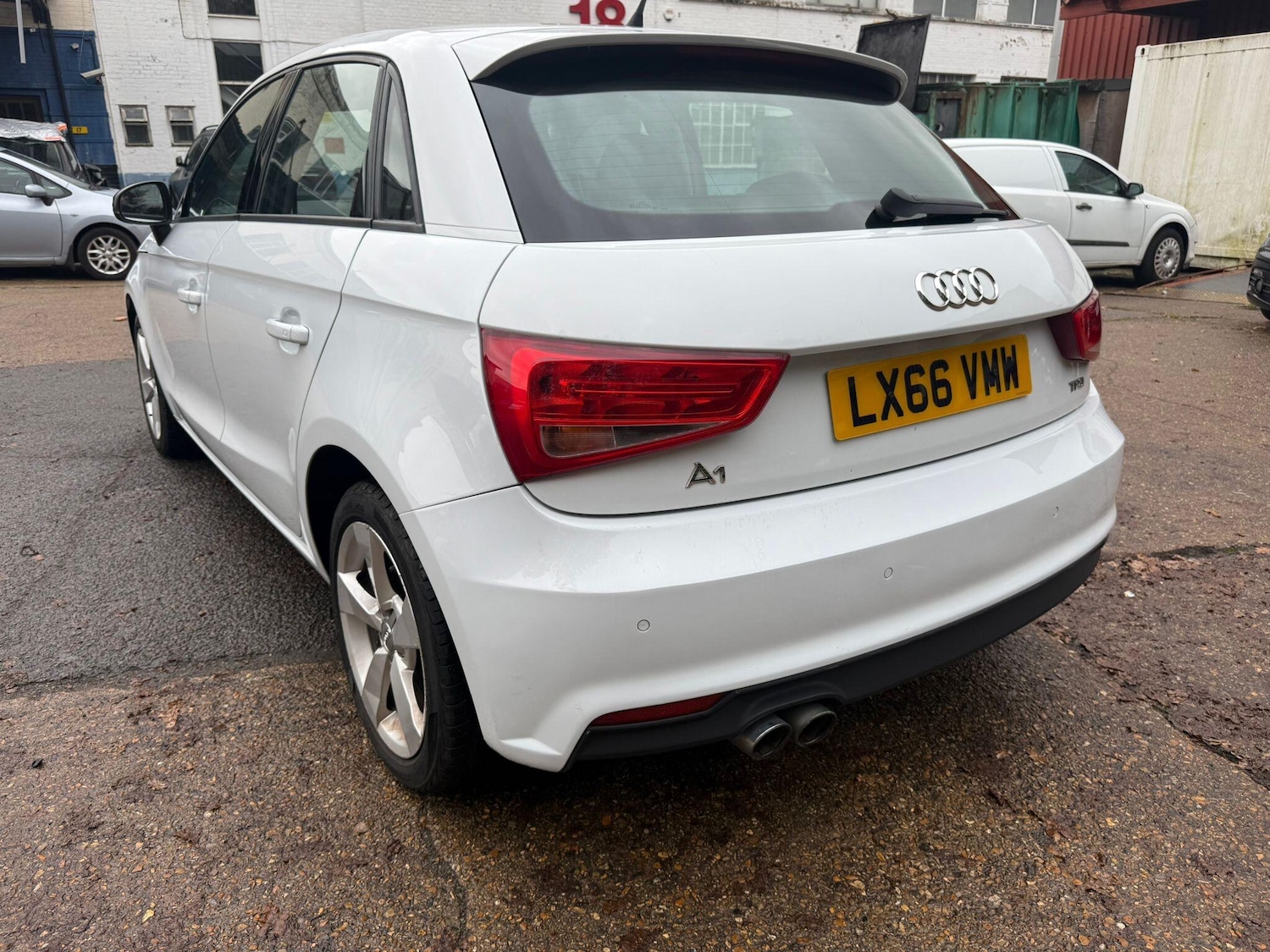 Used Audi A1 2016 for sale - 76701703: Photo 9