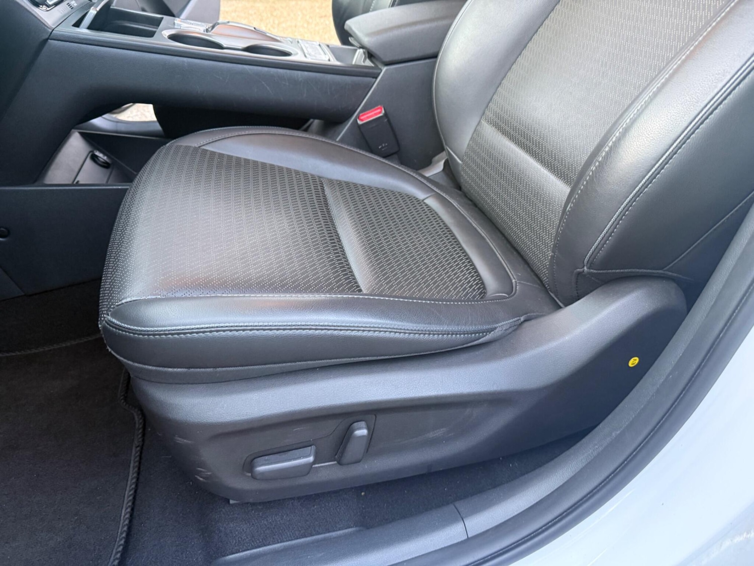 Used Hyundai KONA 2020 for sale - 77315080: Photo 35