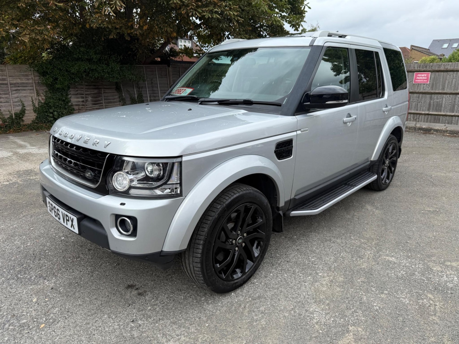Used Land Rover Discovery 2016 for sale - 76623132: Photo 1