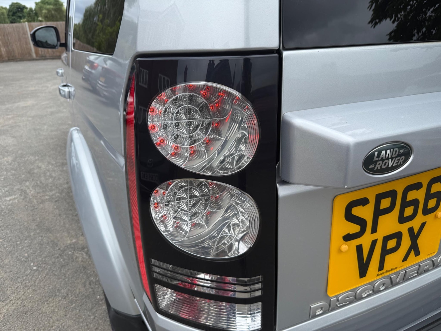 Used Land Rover Discovery 2016 for sale - 76623132: Photo 25