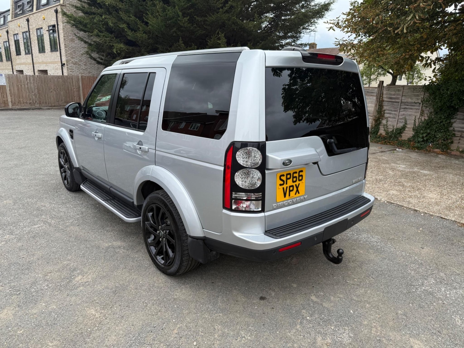 Used Land Rover Discovery 2016 for sale - 76623132: Photo 26