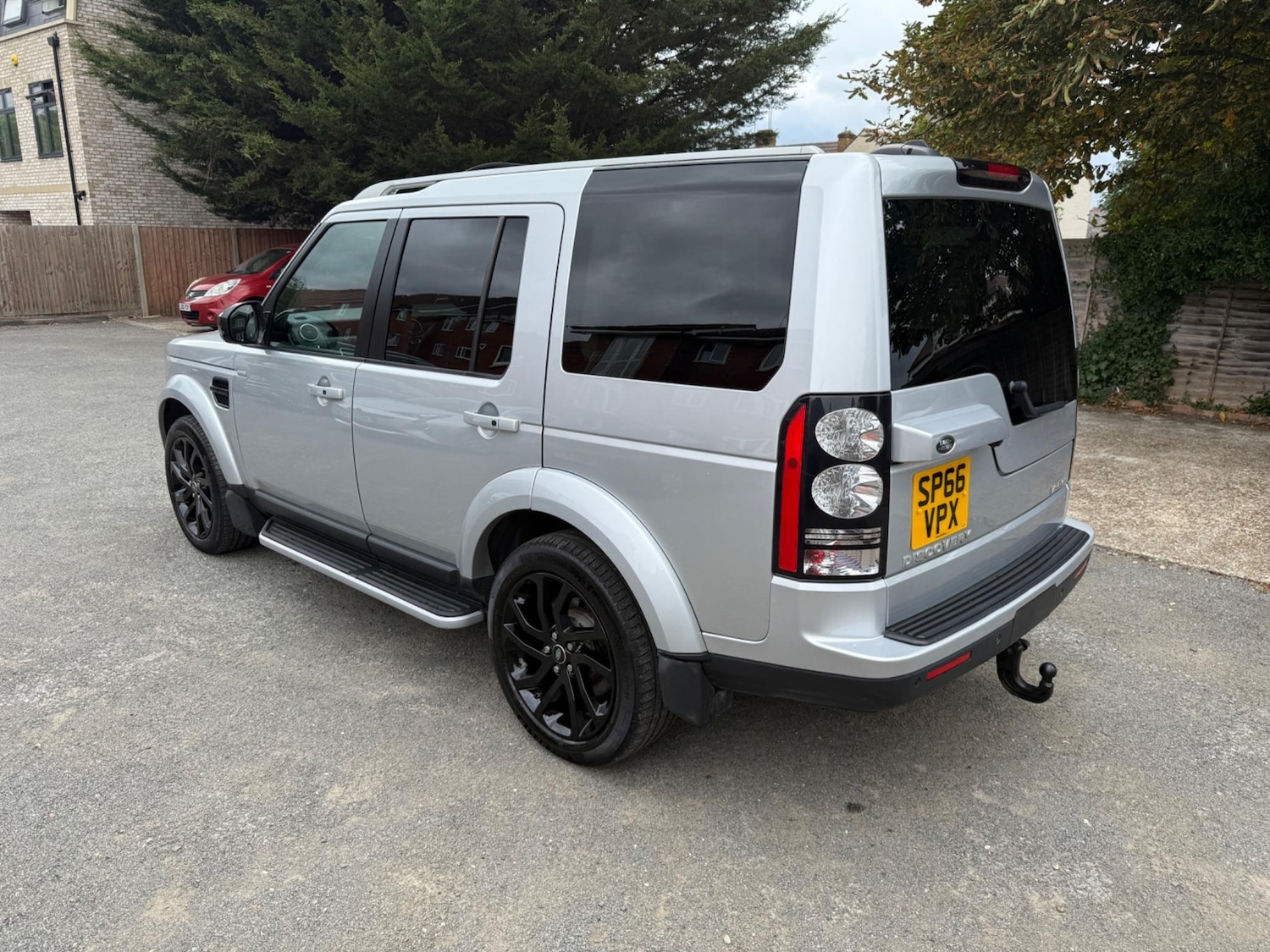 Used Land Rover Discovery 2016 for sale - 76623132: Photo 27