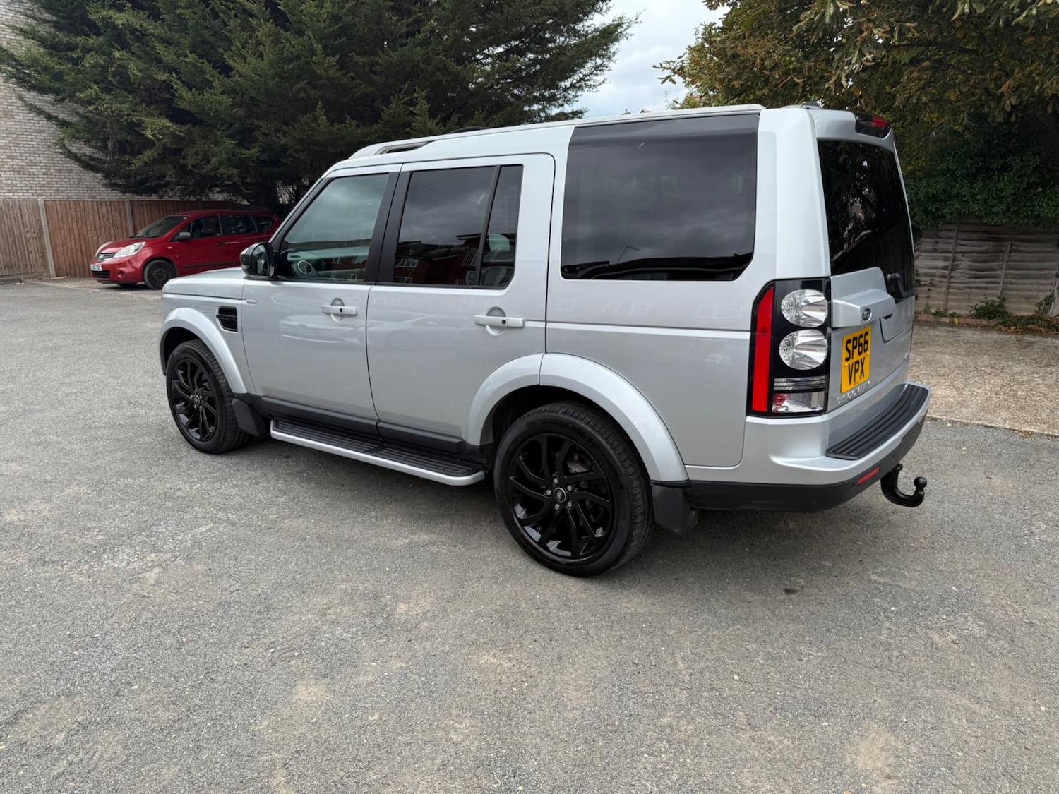 Used Land Rover Discovery 2016 for sale - 76623132: Photo 28