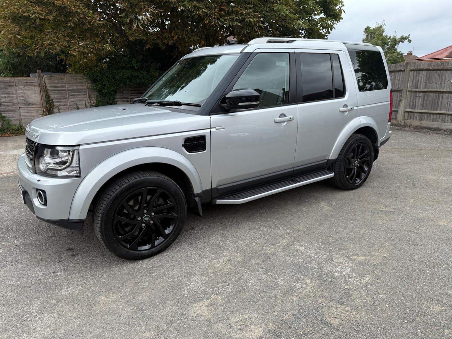 Used Land Rover Discovery 2016 for sale - 76623132: Photo 30