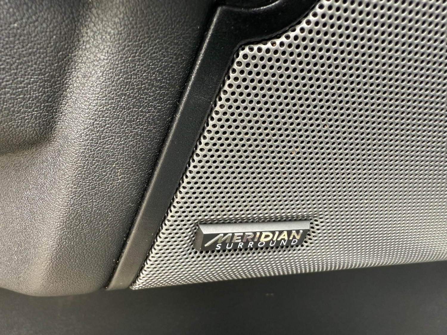 Used Land Rover Discovery 2016 for sale - 76623132: Photo 31