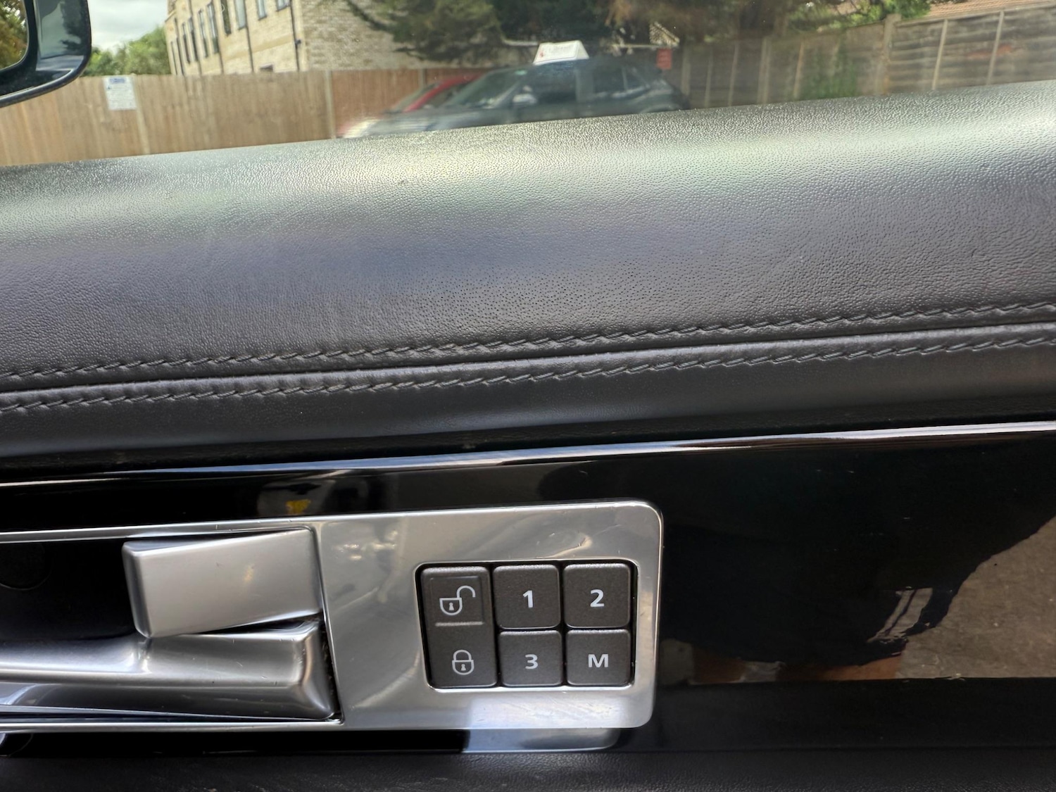 Used Land Rover Discovery 2016 for sale - 76623132: Photo 42