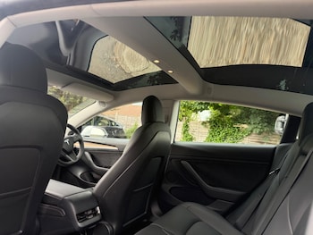 Used Tesla Model 3 2021 for sale - 78562335: Photo