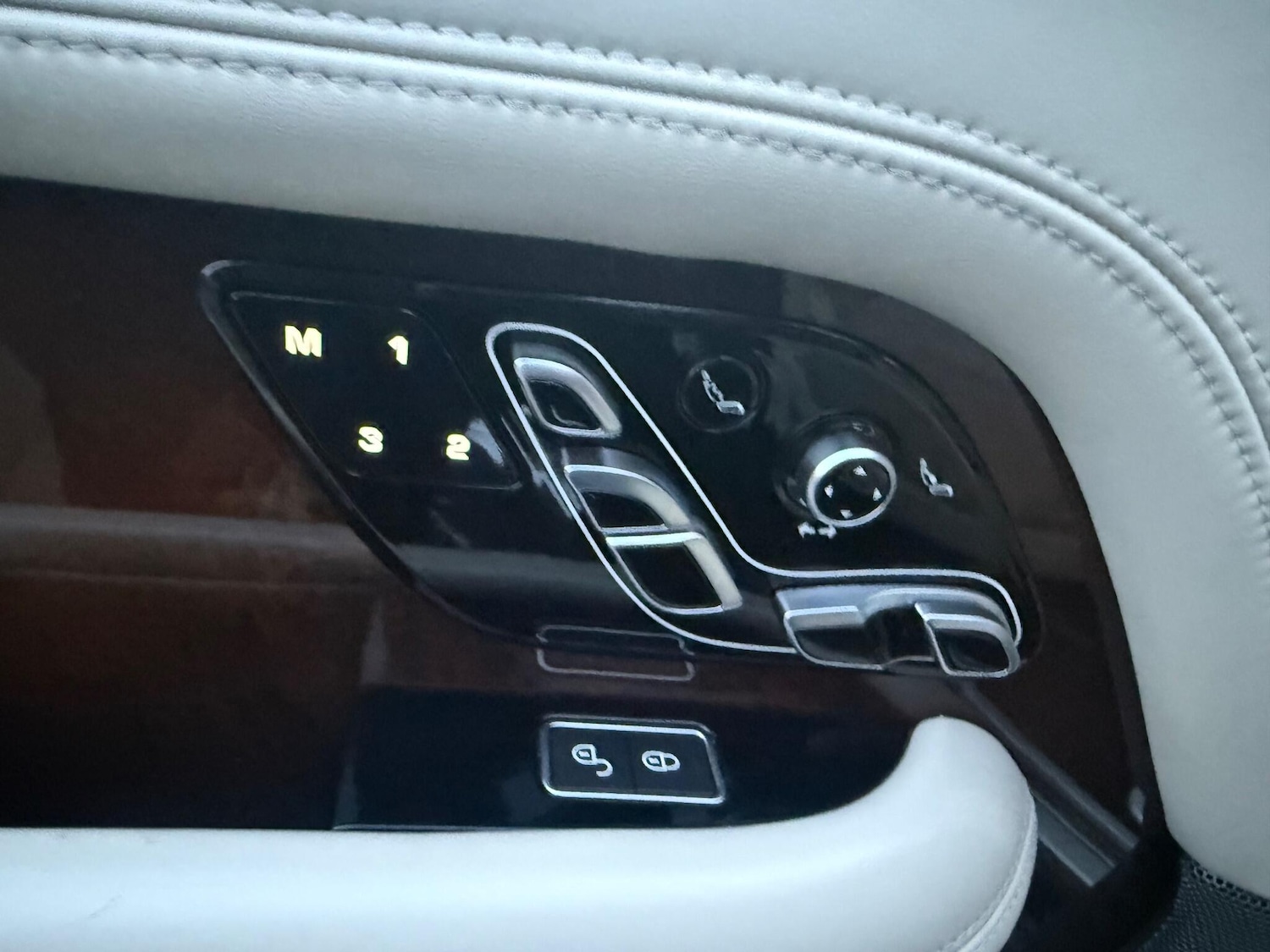 Used Land Rover Range Rover 2020 for sale - 76623144: Photo 37