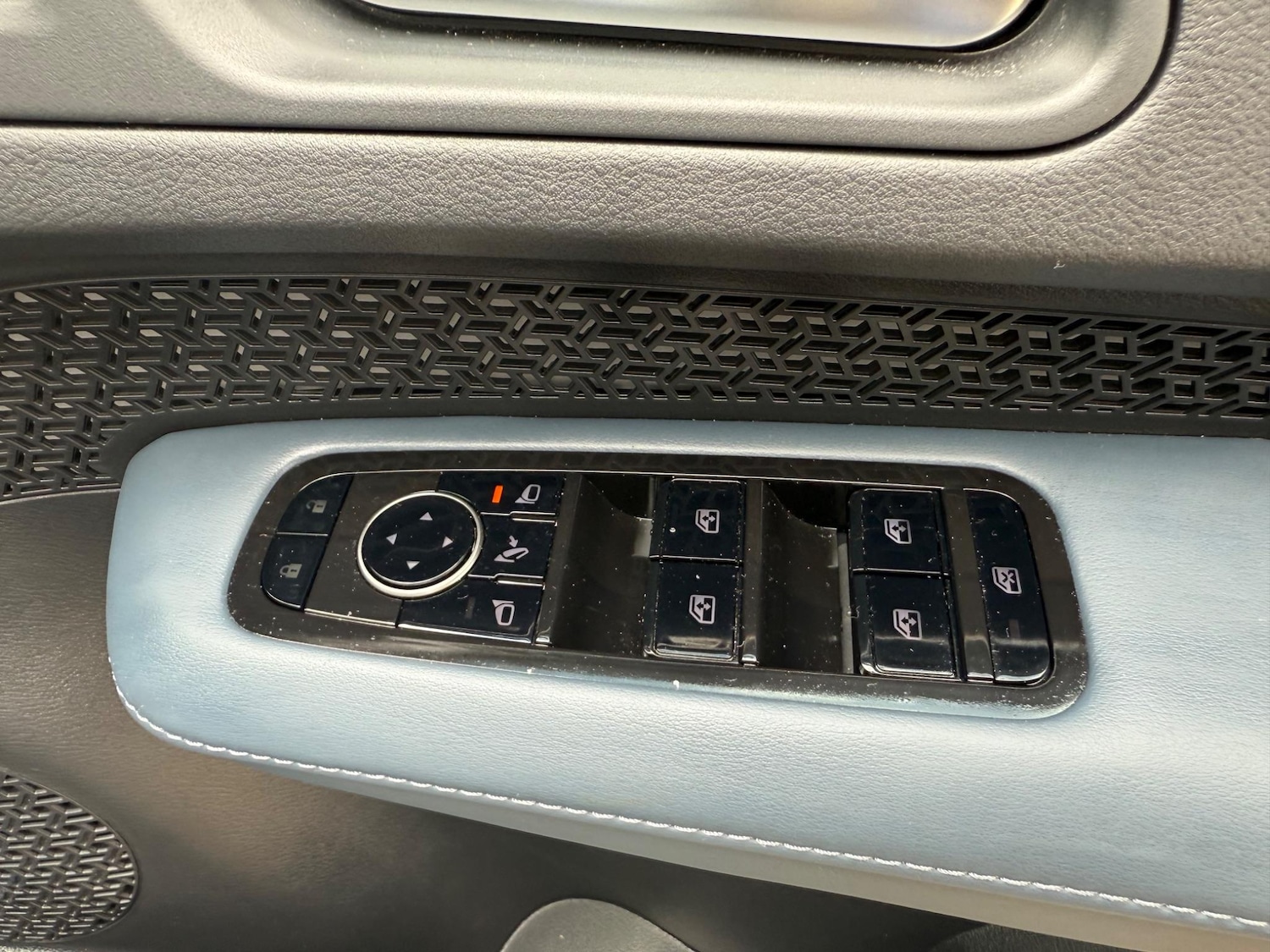 Used Nissan ARIYA 2023 for sale - 76623130: Photo 35