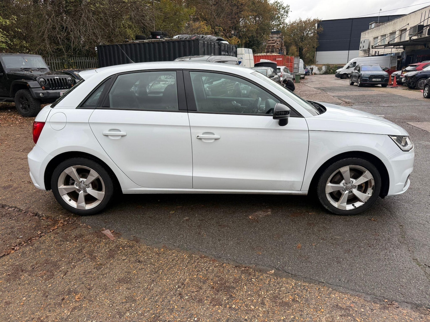 Used Audi A1 2016 for sale - 77892419: Photo 13