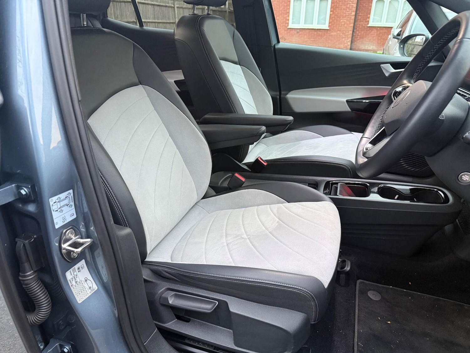 Used Volkswagen ID.3 2022 for sale - 76623138: Photo 5