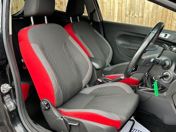 Used Ford Fiesta 2015 for sale - 75301937: Photo