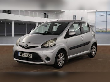 2012 (62) - 1.0 VVT-i Ice Euro 5 5dr