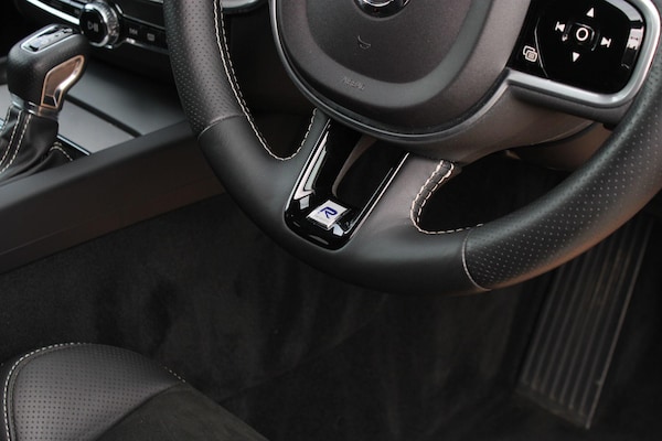 Used Volvo XC60 2018 for sale - 75448531: Photo 34