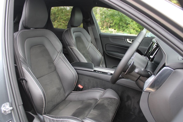 Used Volvo XC60 2018 for sale - 75448531: Photo 4